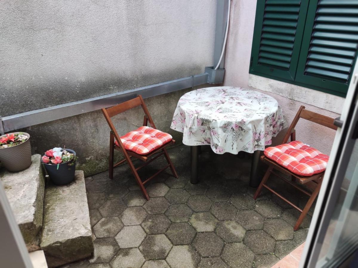 Apartment Dalma Podgora Exterior foto